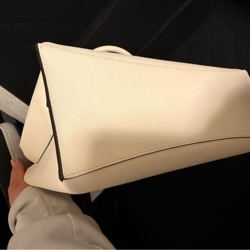 Kate Spade Elegant Cream Satchel - Picture 4 of 6